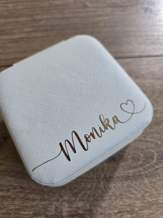 Personalizirana kutijica za nakit